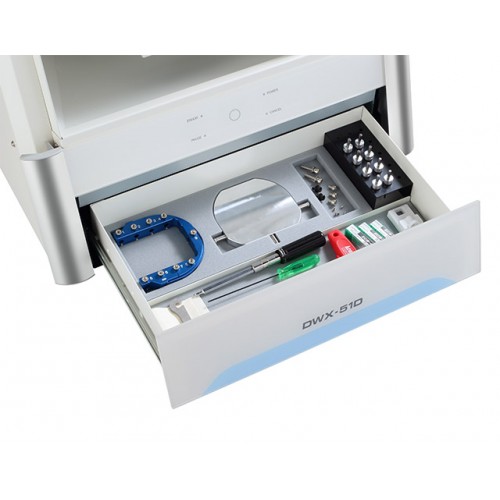 DWX-51D - стоматологический фрезерный станок с программным обеспечением Millbox | Roland (Япония)