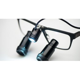 EOS 2.0S - светодиодный осветитель с карманным аккумулятором, 38000 люкс